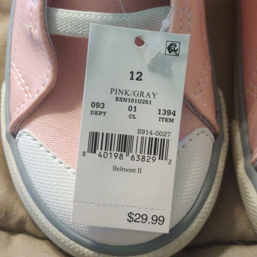 Shoes - Picture 3 of 3